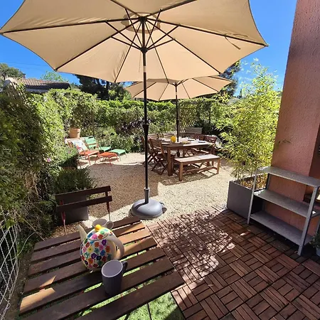 A Proximite, 6 Couchages, A Pied Confort, Wifi, Jardin